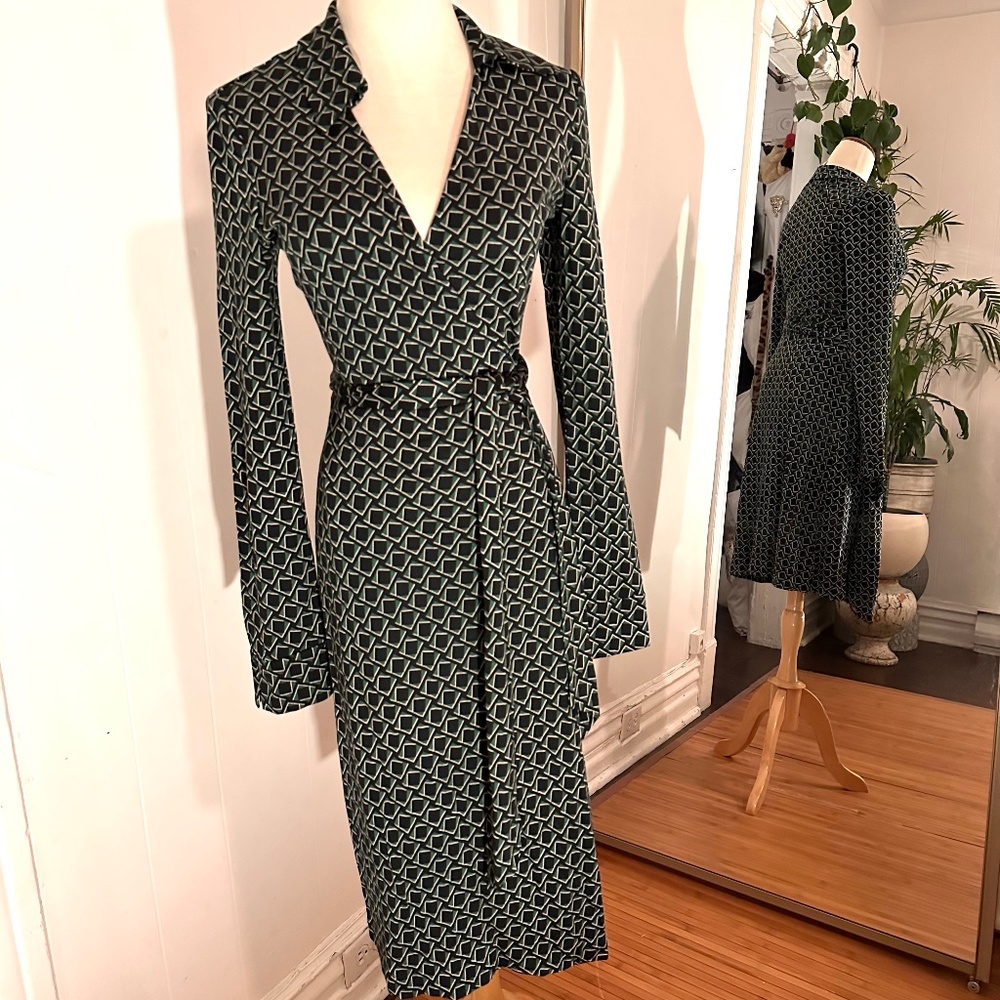 Diane Von Furstenberg Classic Silk Wrap Dress